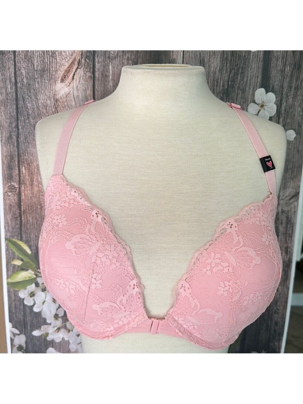 VICTORIA'S SECRET
Sexy Tee Lacie Racer Back Bra